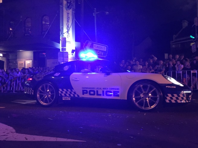 The police even showed up...with their police-Porsche.